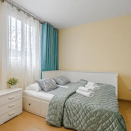 Red Large Family Apartment, Three Floors, 10 Guests * Costa Adeje