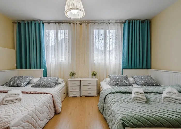 Apartman Red Large Family Apartment, Three Floors, 10 Guests Costa Adeje (Tenerife)