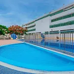 아파트 Red Large Family Apartment, Three Floors, 10 Guests