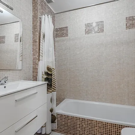 Apartment Red Large Family Apartment, Three Floors, 10 Guests Costa Adeje (Tenerife)
