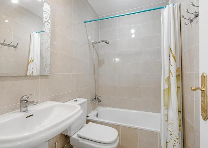 Red Large Family Apartment, Three Floors, 10 Guests Apartamento Costa Adeje (Tenerife)