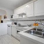 Appartement Red Large Family Apartment, Three Floors, 10 Guests *