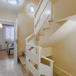 Red Large Family Apartment, Three Floors, 10 Guests Appartement